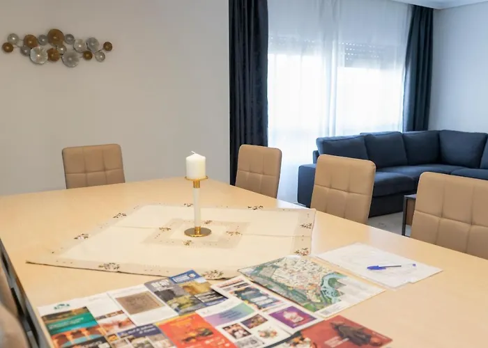 Elysium Homes Apartman *